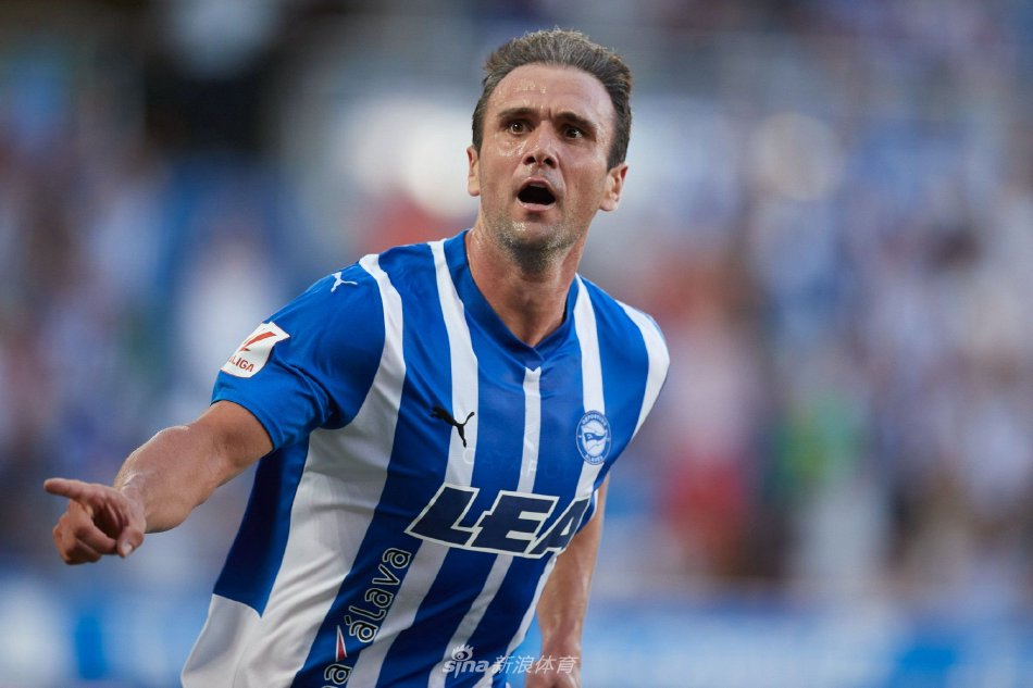 年轻国内球 年轻国内球