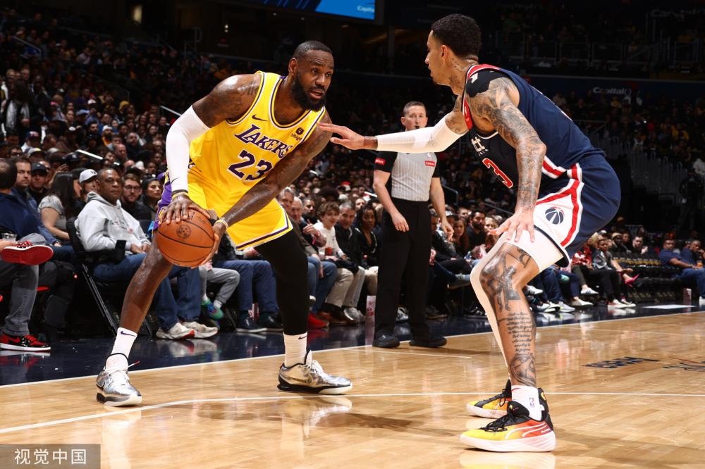 争冠格局白 争冠格局白